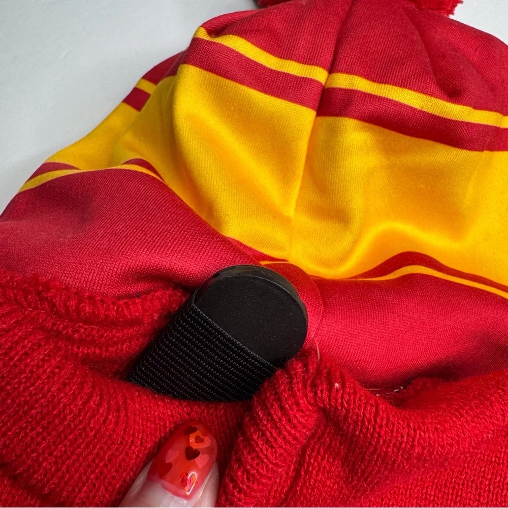 Kansas City Chiefs NFL Unisex Men Women LED Light Up Cuffed Pom-Pom Hat Beanie